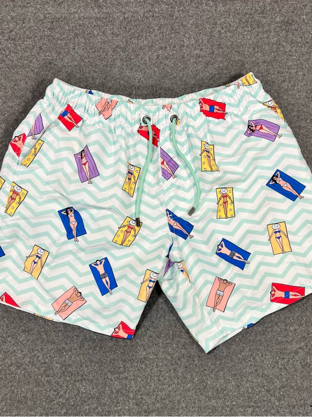 Bondi Beamers Swim Trunks Short Shorts AOP Bikini Print Men's Size XL Baggies